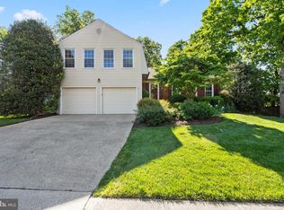 2615 Thomas Young Ln, Herndon, VA 20171