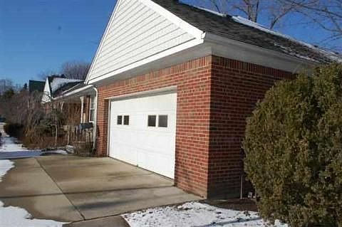 4th image of 1426 Lochmoor Blvd
