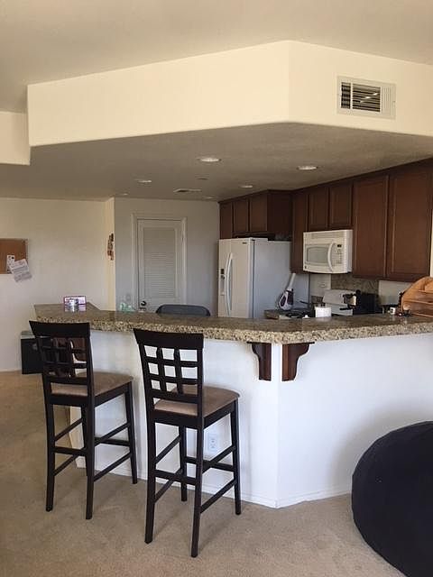 2nd image of 940 Tarragon Ln
