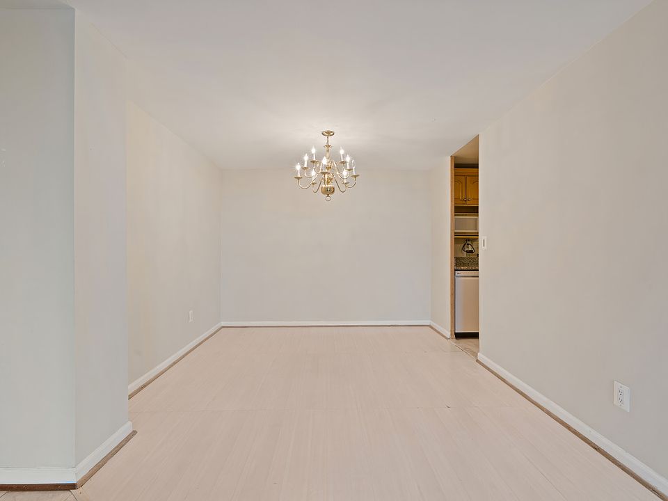 1st image of 4600 Duke St APT 1020