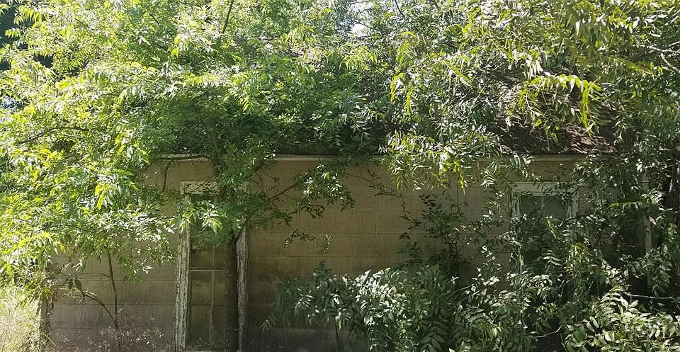 1st image of 602 John St Lot 4