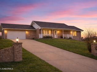 57357 Quentin Dr, California, MO 65018