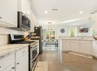 1244 Forest Fern Ln, Fuquay Varina, NC 27526