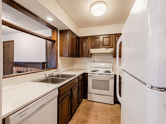 4th image of 1110 F St #1