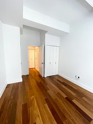 Rented by NY Living Solutions | media 23