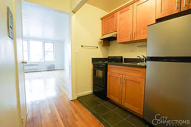 Rented by City Connections Realty