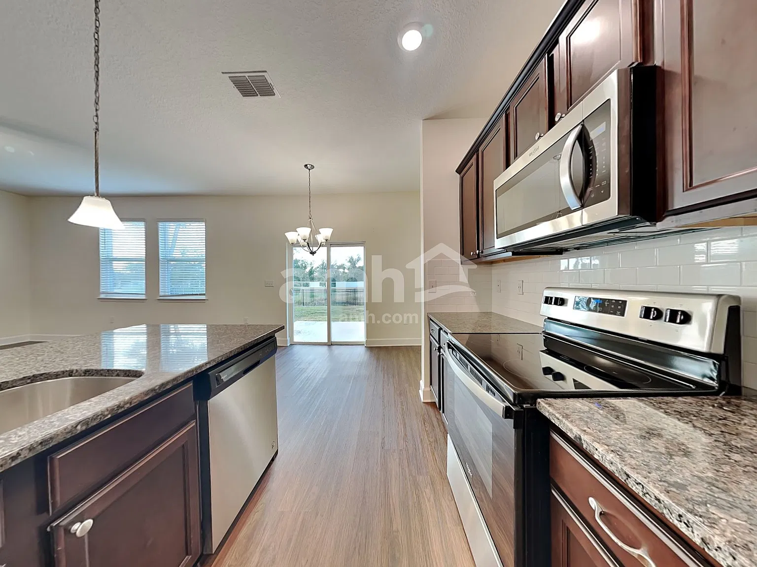 3 bed, 2.5 bath, 1884 sqft, $2,750 — Photo 3