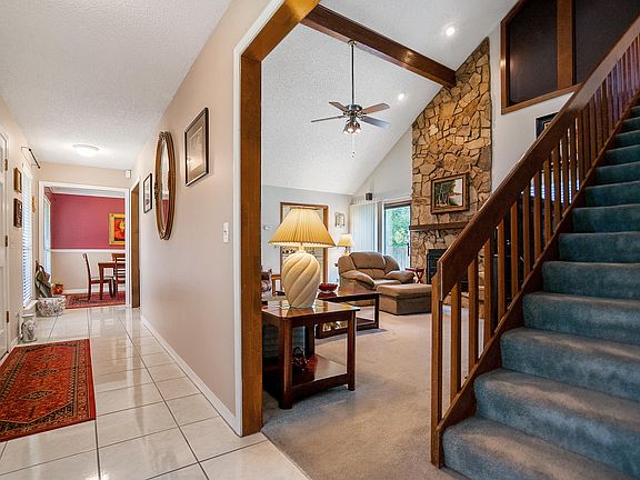 3rd image of 8331 KNOTTS LANDING Drive E