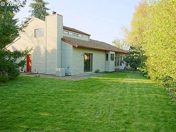 4th image of 2390 SE 55th Ct