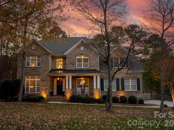 111 Stamford Ct, Mooresville, NC 28117