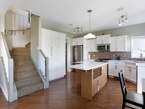 5th image of 2378 S Reunion St NW