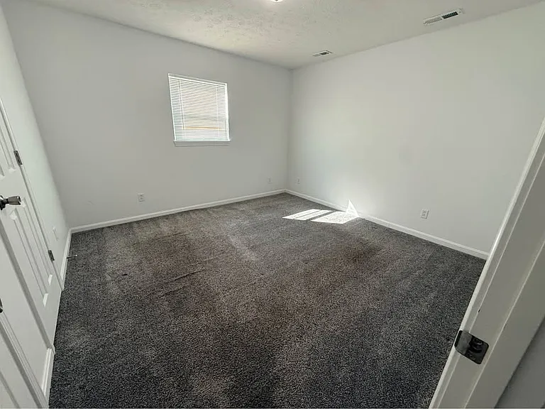 219 Highland Dr — Photo 9
