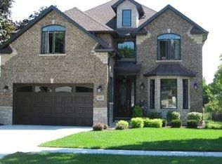 415 Parkside Ave, Itasca, IL 60143