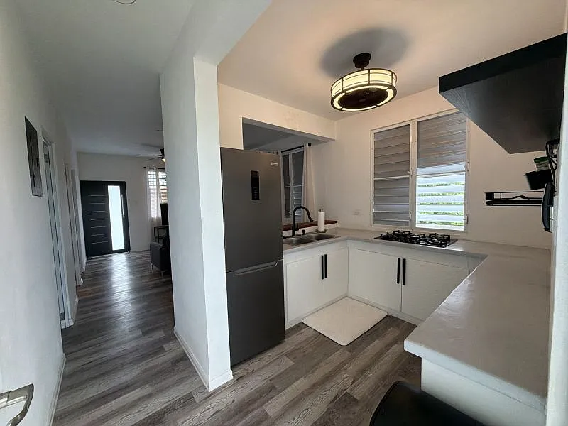 2 bed, 1.0 bath, 1520 sqft, $1,570 — Photo 3