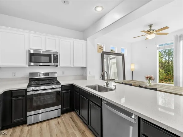 5886 Pastel Colors St, Las Vegas, NV 89148