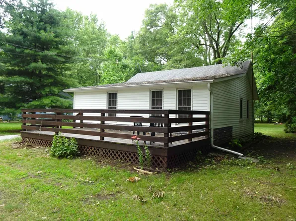 6637 S Shewski Rd, Knox, IN 46534