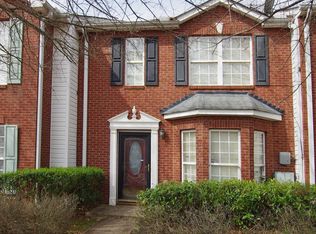 5625 Strathmoor Manor Cir, Lithonia, GA 30058