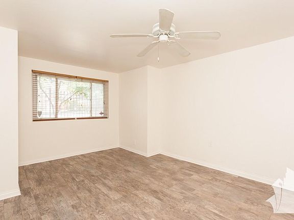 3rd image of 3212 N Kenmore Ave #Gcc