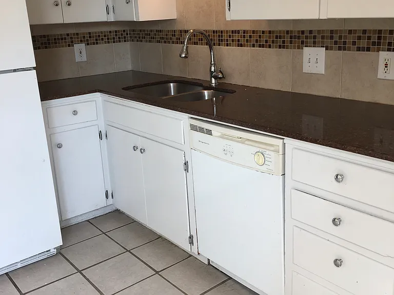8815 Dawnridge Cir #103 — Photo 5