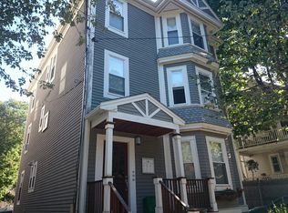 128 Chestnut St #2, Brookline, MA 02445