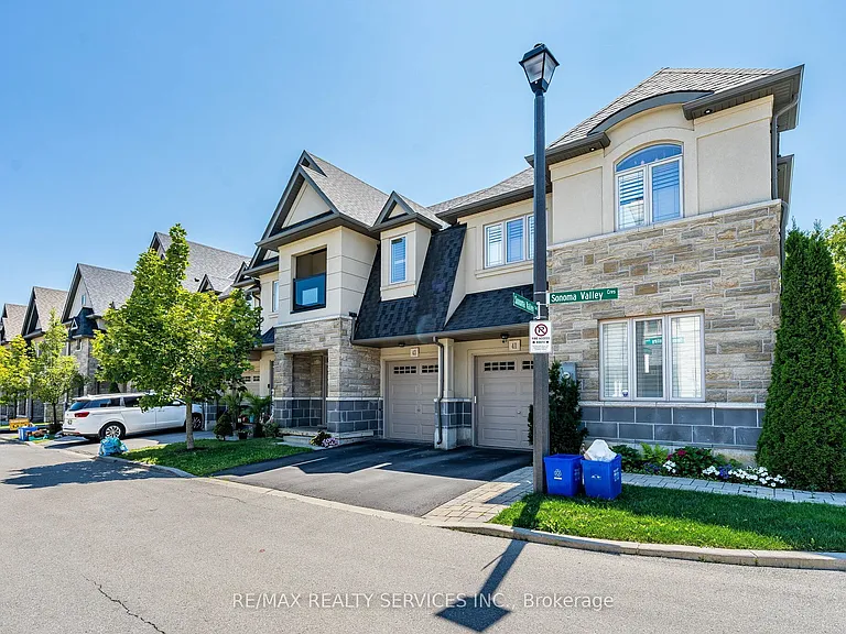 43 Sonoma Valley Cres — Photo 3