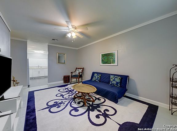 2nd image of 6755 Paradise Oak Dr
