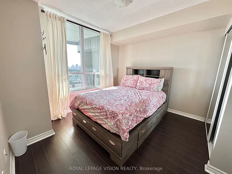17 Barberry Pl #1112 — Photo 15
