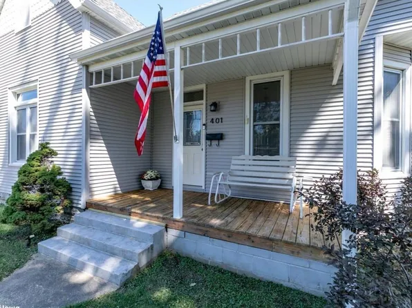 401 S 4th St, Knoxville, IA 50138