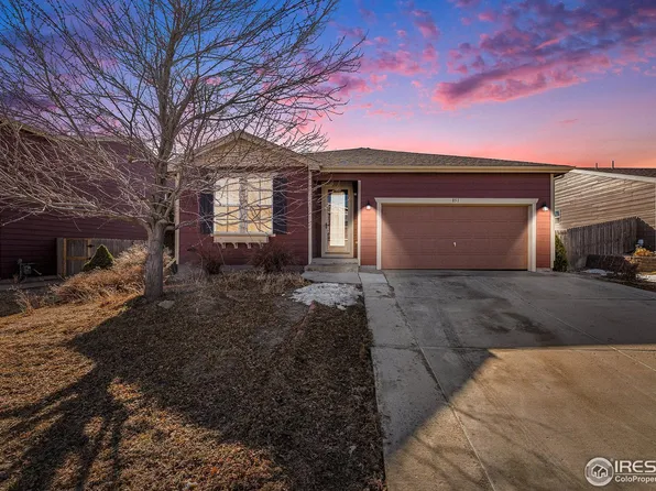 851 Lonewolf Cir, Lochbuie, CO 80603