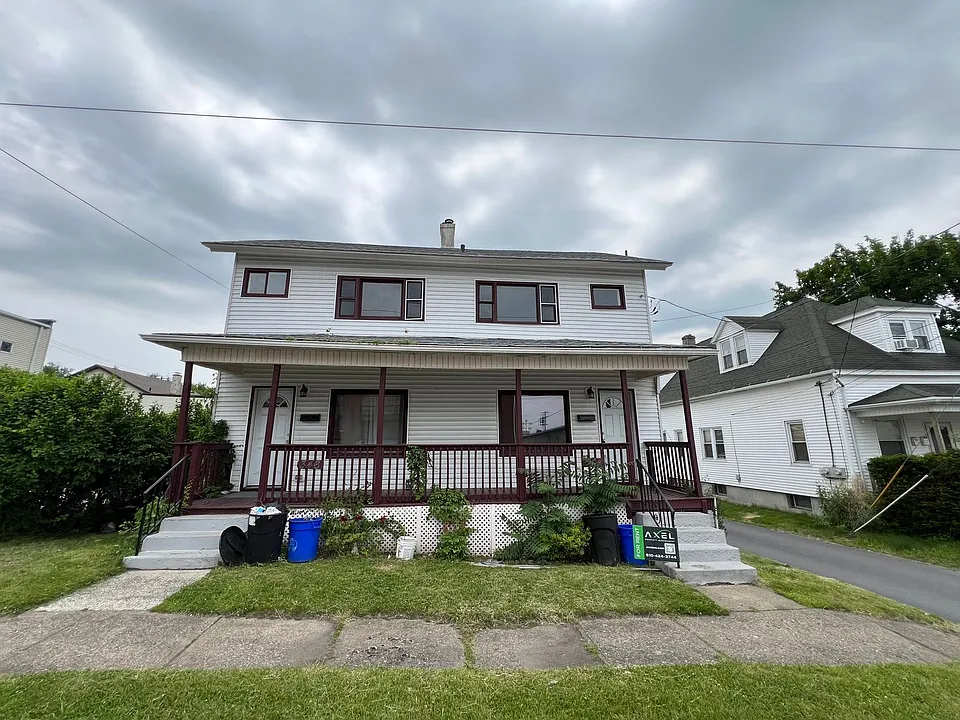 344 Pear St