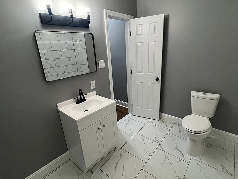 1223 Belmont Ave #3 — Photo 4
