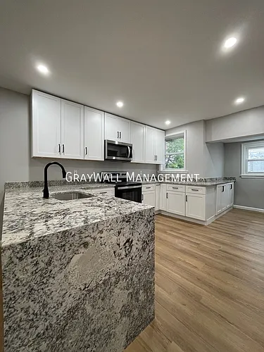 1916 73rd Ave Photo 1