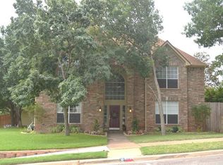 501 Anthony Dr, Euless, TX 76039