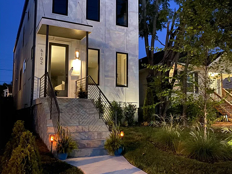 6102A Morrow Rd — Photo 23