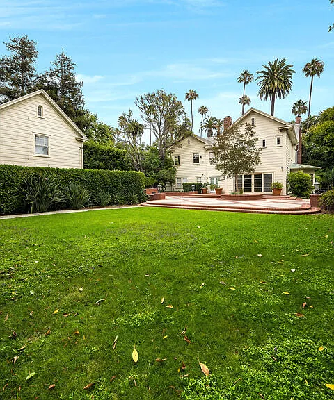 809 N Bedford Dr — Photo 47
