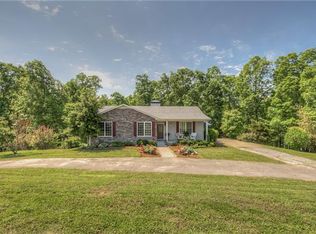 608 W College St, Greenbrier, TN 37073