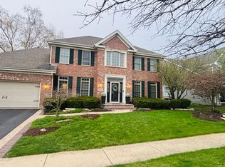 N552 W Weaver Cir, Geneva, IL 60134