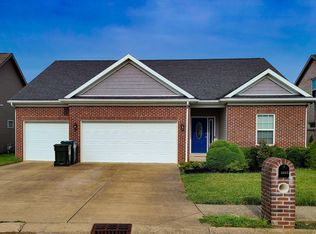 3693 Arbor Pointe Dr, Newburgh, IN 47630