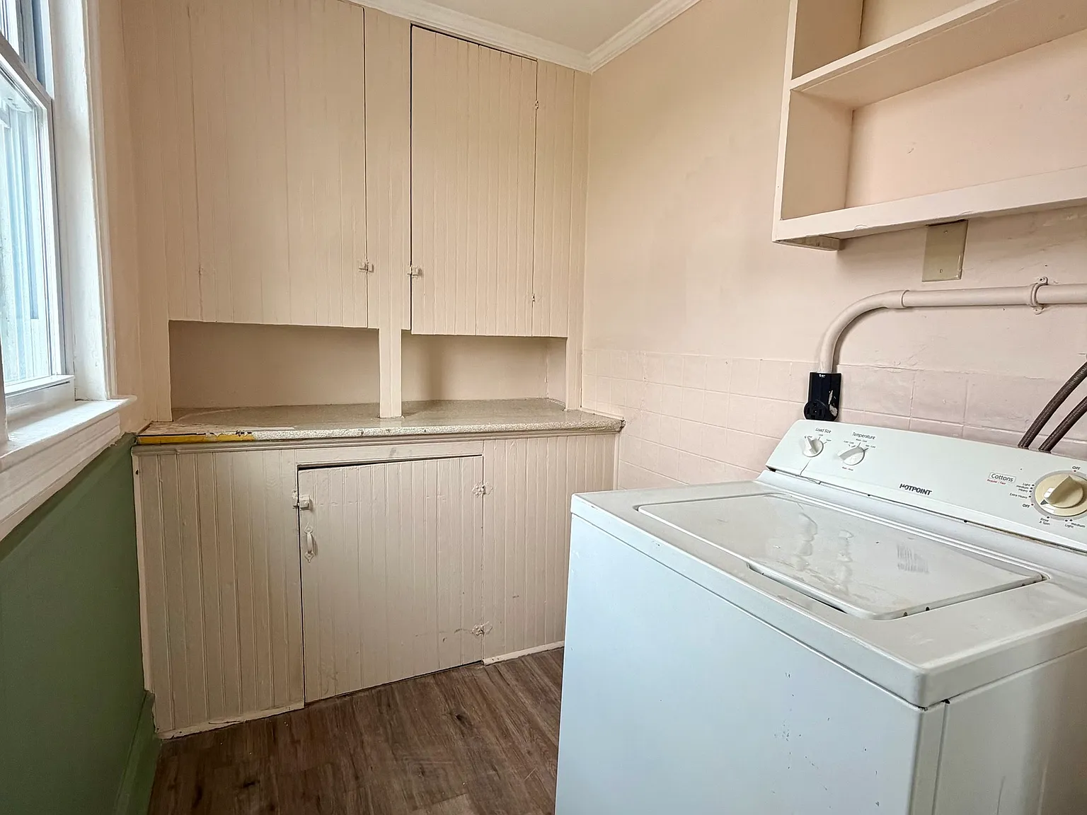 3 bed, 1.0 bath, 1382 sqft, $1,800 — Photo 2