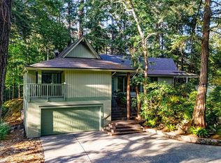 4505 Cottontree Ln, Saanich, BC V8X4G2