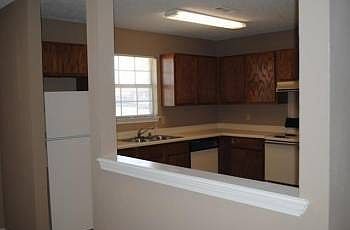 3rd image of 1565 N Carlsbad Trce