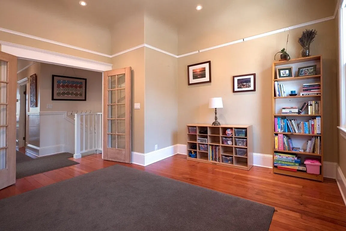 3 bed, 1300 sqft, $6,495 — Photo 4