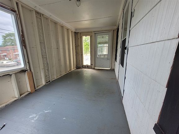 3rd image of 10 Dewey Ave