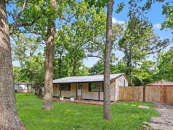 3rd image of 615 Elk Dr