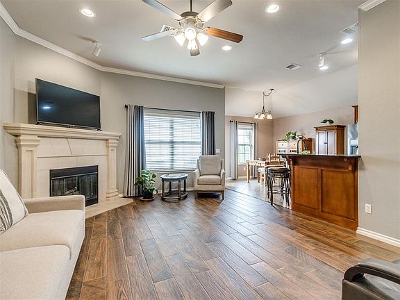 5th image of 1524 Rangeline Rd