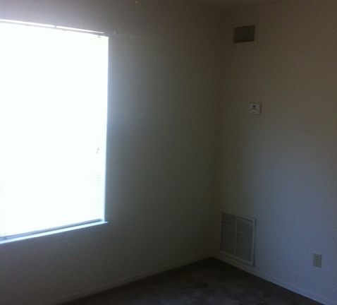 3rd image of 514 S 20th St APT 10