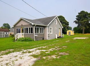 7363 Andrews Ln, Chincoteague, VA 23336