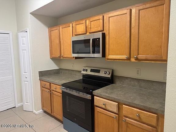 4th image of 7920 MERRILL Road #2004