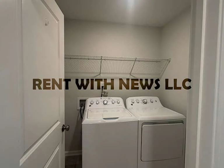 115 Hunston Dr — Photo 22