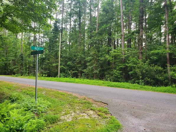 97-98 Presley Creek Dr, Heathsville, VA 22473